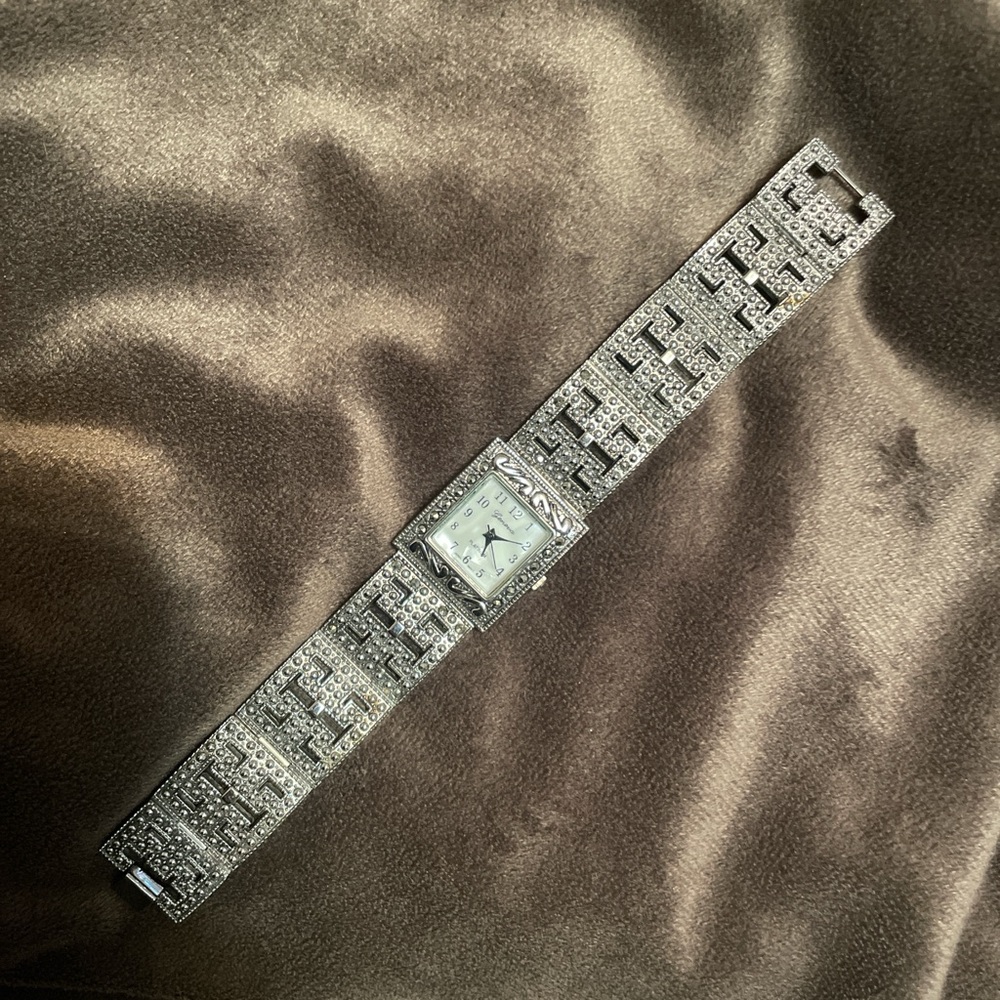 Vintage Geneva Silver Toned Rectangular Watch - image 4